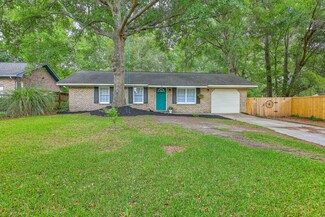 141 Larson Dr, Summerville, SC 29485
