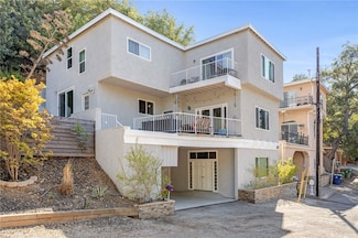 20906 Almazan Rd, Woodland Hills, CA 91364