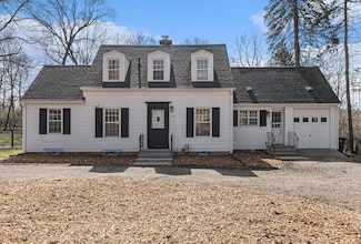 2690 Overridge Dr, Ann Arbor, MI 48104