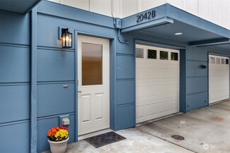 2042 Eastlake Ave E Unit B, Seattle, WA 98102