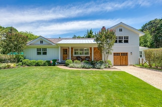 2 Longview Rd, Southampton, NY 11968