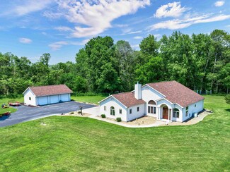 4397 N Old State Rd 245, Grandview, IN 47615