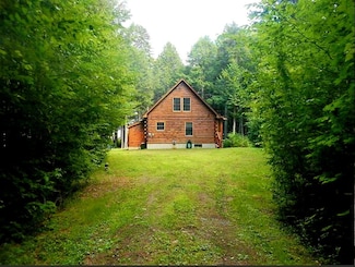 11 Rapala Rd, Lakeville, ME 04487