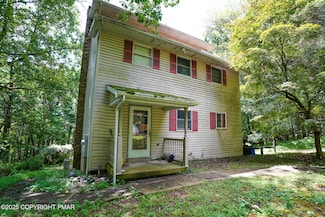 590 Pinewood Rd, Lehighton, PA 18235