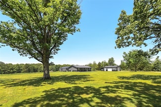 947 S Cherokee St, Kansas, OK 74347