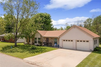 912 Hiram Boswell Rd, Scottsburg, IN 47170