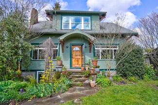 4702 S Cloverdale St, Seattle, WA 98118