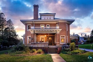 2505 E 2nd St, Duluth, MN 55812