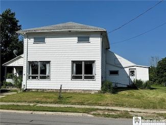 37 N State St, Ripley, NY 14775