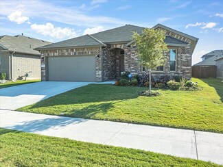 15524 Charing Cross Dr, Justin, TX 76247