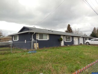 2572 (2592) NE Sunnyview Rd, Salem, OR 97301
