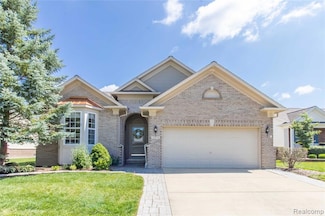 24179 Charlevoix St Unit 166, Flat Rock, MI 48134