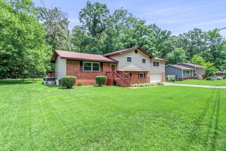 911 Ely Rd, Hixson, TN 37343