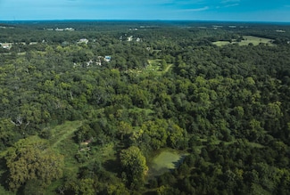 000 Sapphire Dr, Laquey, MO 65583