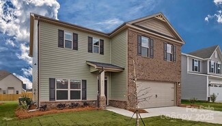 595 Country Oak Dr, Asheville, NC 28804