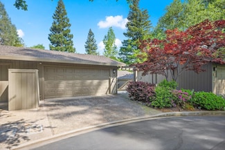76 Riverknoll Place, Carmichael, CA 95608