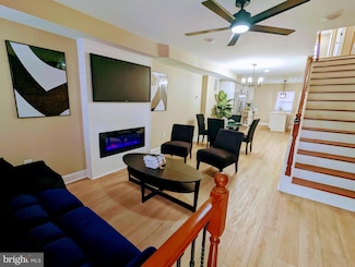 1102 S Carey St, Baltimore, MD 21223