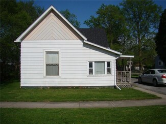 913 N Independence St, Tipton, IN 46072