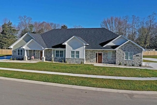315 Blue River Dr, Knightstown, IN 46148