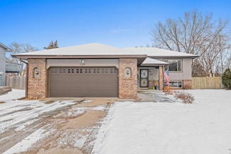1509 Roosevelt St, Anoka, MN 55303