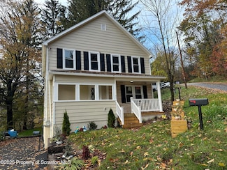 25 Shannon St, Carbondale, PA 18407