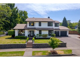 866 Fairway View Dr, Eugene, OR 97401