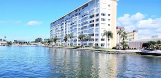 4750 Cove Cir Unit 303, Saint Petersburg, FL 33708