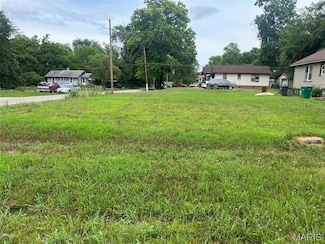 1618 N 51st St, East Saint Louis, IL 62204