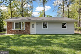 123 Pardee Blvd, Browns Mills, NJ 08015