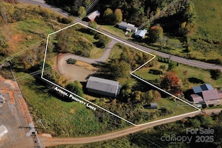 70 Mitchell View Dr, Mars Hill, NC 28754