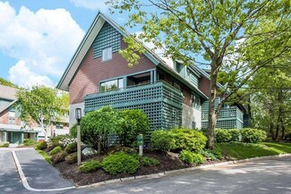 1175 Chestnut St Unit 12, Newton Upper Falls, MA 02464