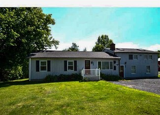 1073 Hardscrabble Rd, Monkton, VT 05443