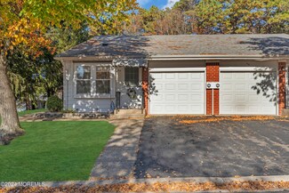 9 A Moccasin Dr, Manchester Township, NJ 08759