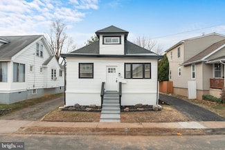 131 Homecrest Ave, Ewing, NJ 08638