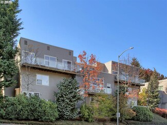 7448 S Virginia Ave Unit E, Portland, OR 97219