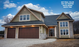 W212N6824 Fairview Dr, Menomonee Falls, WI 53051