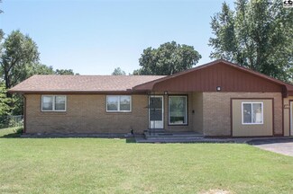 532 W 4th Ave, Saint John, KS 67576