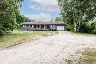 1692 S Crystal Rd, Crystal, MI 48818