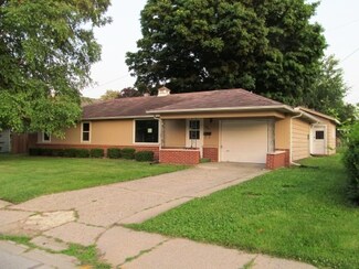303 W 2nd St, Ligonier, IN 46767