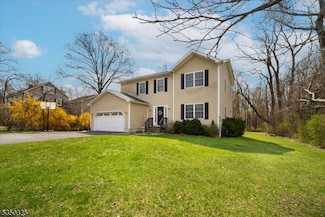 68 Conkling St, Basking Ridge, NJ 07920