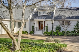 153 Thomas Dale, Williamsburg, VA 23185