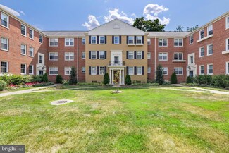 6717 W Wakefield Dr Unit C2, Alexandria, VA 22307