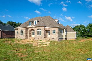 501 Chateau Ln, Waynesboro, VA 22980