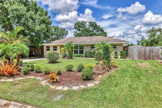 1922 Crampton Ave, Sarasota, FL 34235