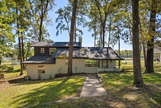 284 Hackberry St, Trinity, TX 75862