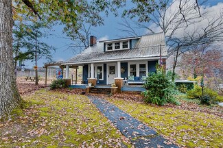 131 N Middleton St, Robbins, NC 27325