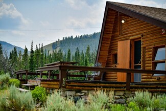 24 Lower Libby Creek Rd, Centennial, WY 82055