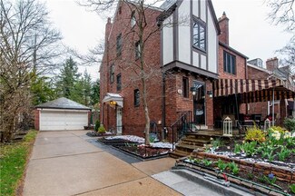 216 Lingrove Place, Pittsburgh, PA 15208
