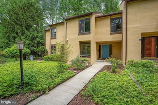 2354 Soft Wind Ct, Reston, VA 20191