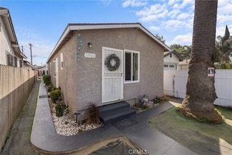 10924 Grape St, Los Angeles, CA 90059